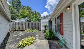 6433 Deerings Ln, Peachtree Corners, GA 30092