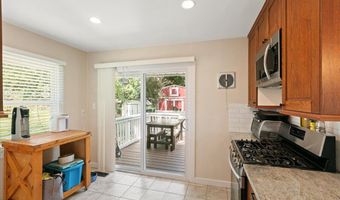 7408 CONVAIR Dr, Alexandria, VA 22306