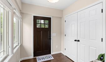 612 W GRAISBURY Ave, Audubon, NJ 08106