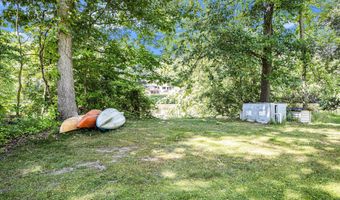 10159 E Rivershore Dr SE, Alto, MI 49302
