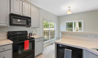 2004 Himalaya Way, Apex, NC 27502