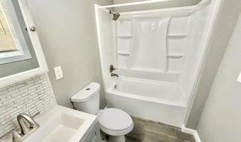 132 N Tennessee Ave, Atlantic City, NJ 08401