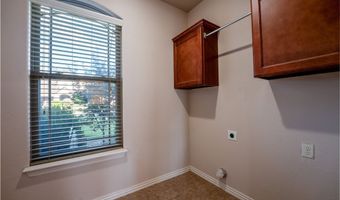 105 NE Larkspur Ln, Bentonville, AR 72712