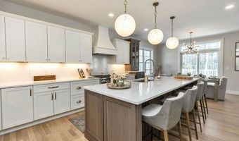 14 Overlook Cir, Auburn, NH 03032