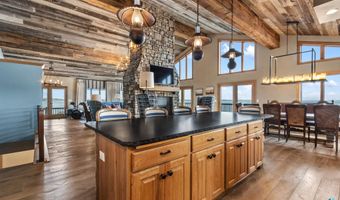 130 S Point Dr, Arlington, SD 57212