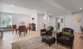 6322 WALHONDING Rd, Bethesda, MD 20816
