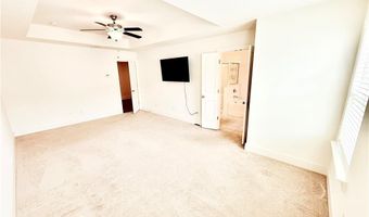 34 Auburn Woods Dr, Auburn, GA 30011