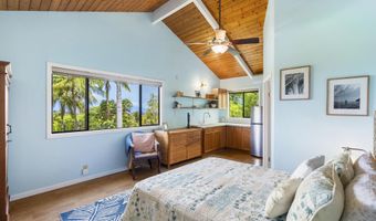 563 Mikioi Pl, Kihei, HI 96753
