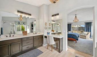 3231 Canyon View Dr, Oceanside, CA 92058