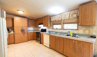 230 Lake Forest Dr, Birchwood, TN 37308