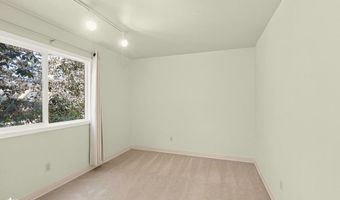 1701 Commodore Dr, Anchorage, AK 99507