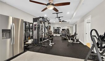 1388 Red Oak Plantation Dr, Ballwin, MO 63021