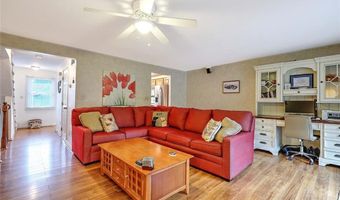200 Heroux Blvd 805, Cumberland, RI 02864