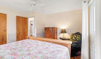 937 Riverview Dr, Alma, MI 48801