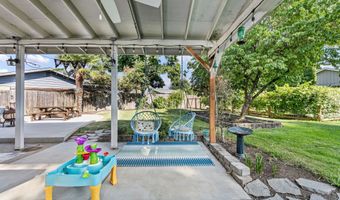 2172 FIRESIDE Ct, Springfield, OR 97477
