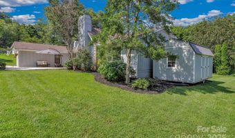 5 Fairway Dr, Arden, NC 28704