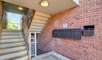 302 HILLTOP Ln K, Annapolis, MD 21403