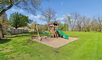 603 1st St E, Altoona, IA 50009