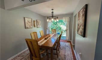 1494 Hilton Dr, Akron, OH 44313