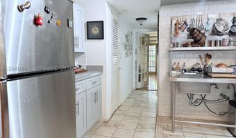 1120 102nd St 2, Bay Harbor Islands, FL 33154