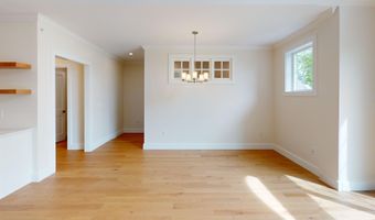 4 Longview Dr 403, Atkinson, NH 03811
