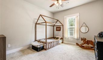 16 Kinloch Dr, Bella Vista, AR 72715