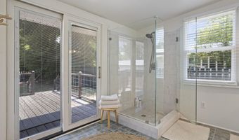 145 Bay View Ct, Bay St. Louis, MS 39520