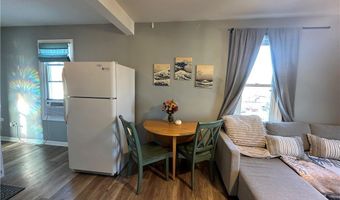 49 E Bowery St 3, Newport, RI 02840