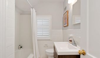 6005 WYNNWOOD Rd, Bethesda, MD 20816