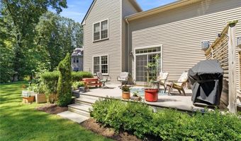 80 Conley Ave 6, Cranston, RI 02921