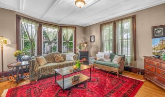 21 Laurel Ave, Auburn, ME 04210