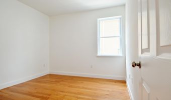 92 W 6TH St 2, Bayonne, NJ 07002