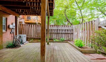 8207 CEDAR LANDING Ct, Alexandria, VA 22306