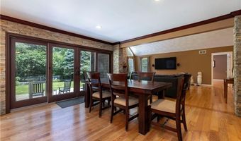 258 Woodridge Dr, North Kingstown, RI 02874