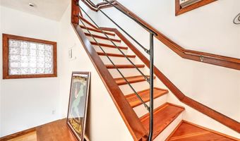 37 Denver Ave, Cranston, RI 02905