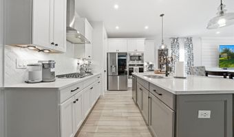 5435 SILVER SUN Dr, Apollo Beach, FL 33572