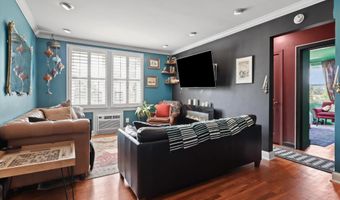 906 S WASHINGTON St 311, Alexandria, VA 22314