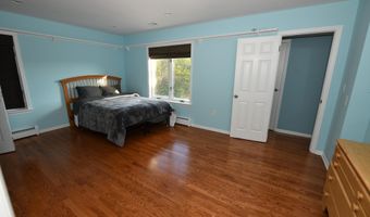2262 Allenwood Rd, Allenwood, NJ 08720