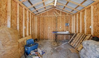 414 S Hutchinson Ave, Adel, GA 31620