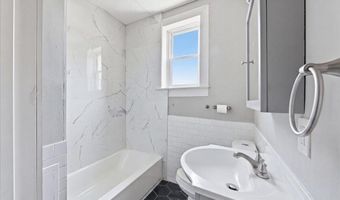 449 N 10th St 449, Allentown, PA 18102