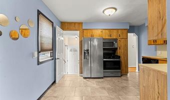 10045 Ruth Ave, Allen Park, MI 48101