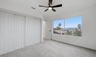 810 Omar Dr, Escondido, CA 92025