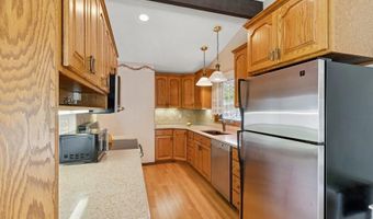 2110 Ashmore Dr, Ames, IA 50014