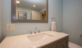 5 Gillies Ct, Newport, RI 02840