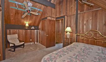 37 Lakeview Dr, Albrightsville, PA 18210