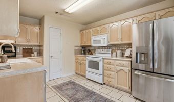 133 LAKE Ter, Alabaster, AL 35007