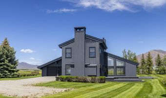 217 Kingsbury Ln, Bellevue, ID 83313