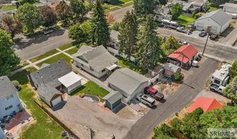 359 S Shilling Ave, Blackfoot, ID 83201