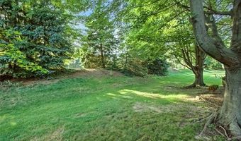 48821 Tremont Dr, Macomb, MI 48044