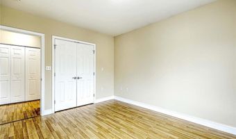 70 Turner St, Warwick, RI 02886